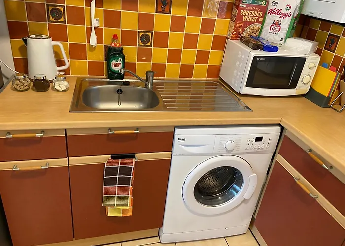 Studio Flat In West Kensington
